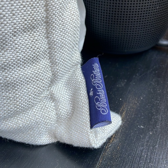 🎉HP🎉BROOKS BROTHERS Set of 2 Indoor/Outdoor Decorative Fade Resistant Pillows! - Picture 9 of 16